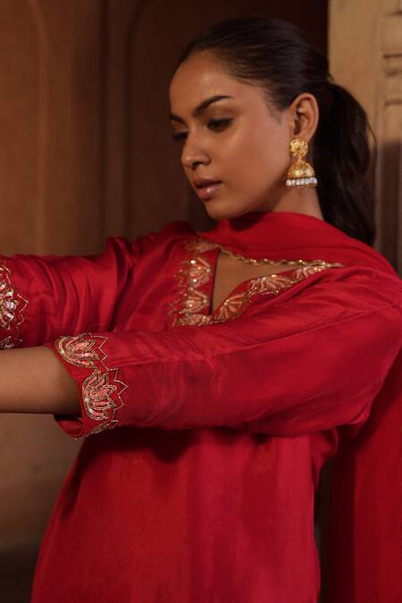 Shop Sonal Pasrija Red Silk, Organza Sequins, Beads, Embroidery V-neck Padma Bloom Kurta Pant Set Online at Aza Fashions Shop_Sonal Pasrija_Red Silk, Organza Sequins, Beads, Embroidery V-neck Padma Bloom Kurta Pant Set _Online_at_Aza_Fashions