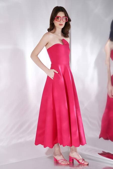 Ozeqo Pink Neoprene Cut Work Asymmetric Glady Scalloped Flared Dress Online at Aza Fashions Ozeqo_Pink Neoprene Cut Work Asymmetric Glady Scalloped Flared Dress _Online_at_Aza_Fashions