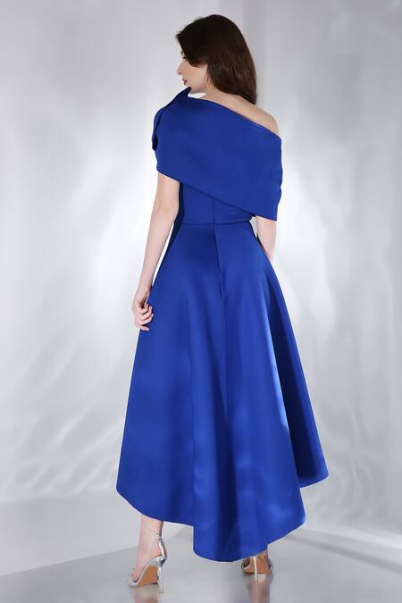 Shop Ozeqo Blue Neoprene Bows Round Neck Imperial High-low And Overlay at Aza Fashions Shop_Ozeqo_Blue Neoprene Bows Round Neck Imperial High-low And Overlay _at_Aza_Fashions