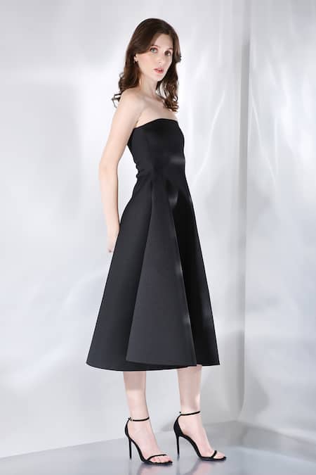 Buy_Ozeqo_Black Neoprene Off-shoulder Ace Cutwork Hem Dress With Embroidered Wrap _Online_at_Aza_Fashions