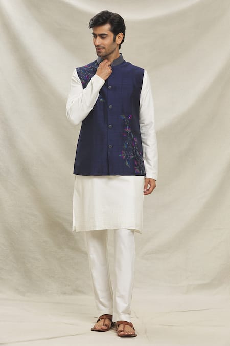 Arihant Rai Sinha Resham Embroidered Bundi Kurta Set 