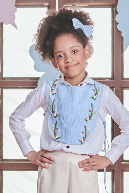 Littleens_Blue Cotton Embroidery Gaia Thread Work Pintucked Bib Bell Bottom Set _Online_at_Aza_Fashions