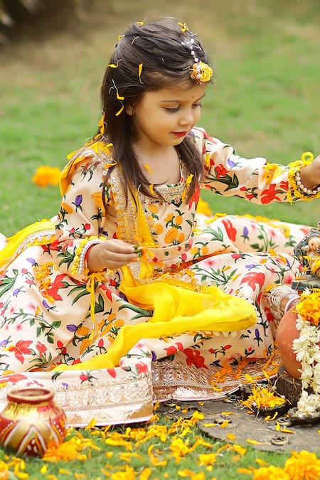 Janyas Closet_Beige Silk, Organza, Satin, Linen Autumn Bouquet Print Anarkali With Dupatta _at_Aza_Fashions