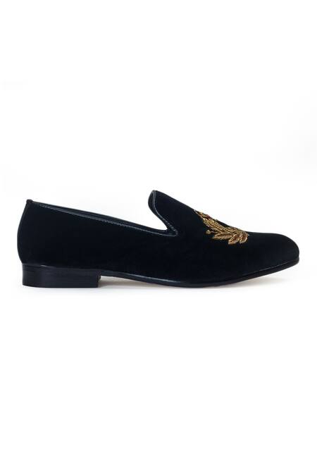 Domani Black Embroidered The Nautical Slip-on Loafers Online at Aza Fashions Domani_Black Embroidered The Nautical Slip-on Loafers _Online_at_Aza_Fashions