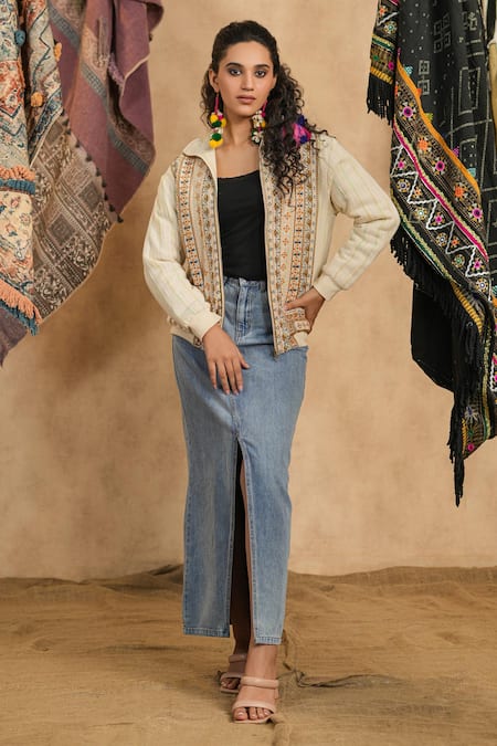 NYARO Geometric Embroidered Jacket 