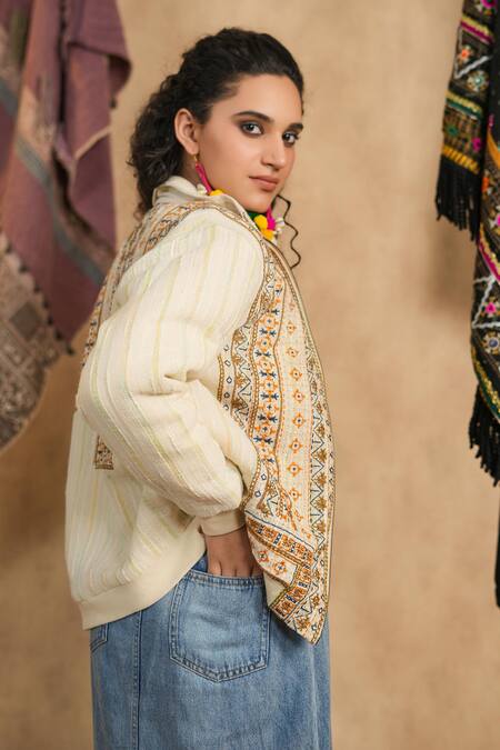 Buy_Nyaro_White Cotton, Lurex Embroidery High Neck Geometric Jacket _Online_at_Aza_Fashions