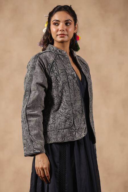 Buy_NYARO_Grey Mirrors, Embroidery Mandarin Collar Thread Work Jacket 