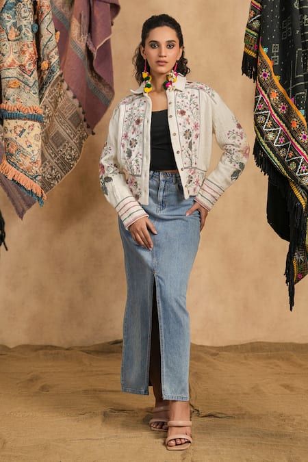 NYARO Flower Embroidered Jacket 