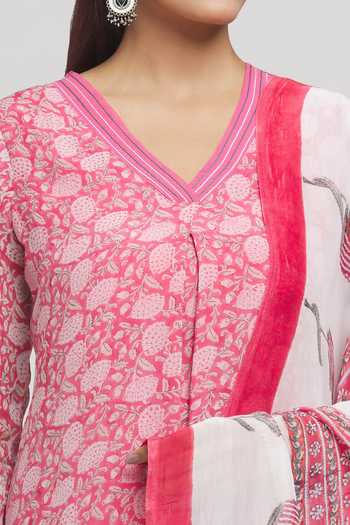 Missprint_Pink Organza, Cotton Embroidery V-neck Floral Block Print Kurta Pant Set _at_Aza_Fashions