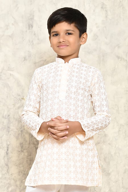 Buy_Petite Pomme_Pink Cotton Embroidery Amaryllis Thread Kurta Set _Online_at_Aza_Fashions