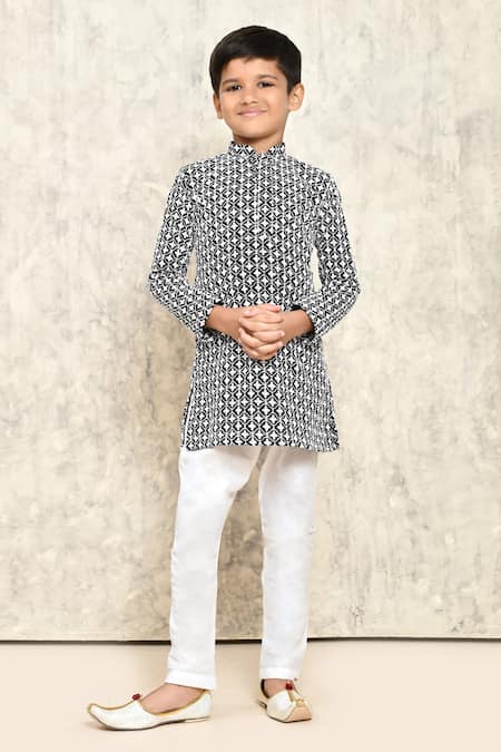 Samyukta Singhania Black Cotton Embroidery Vintage Thread Kurta Set