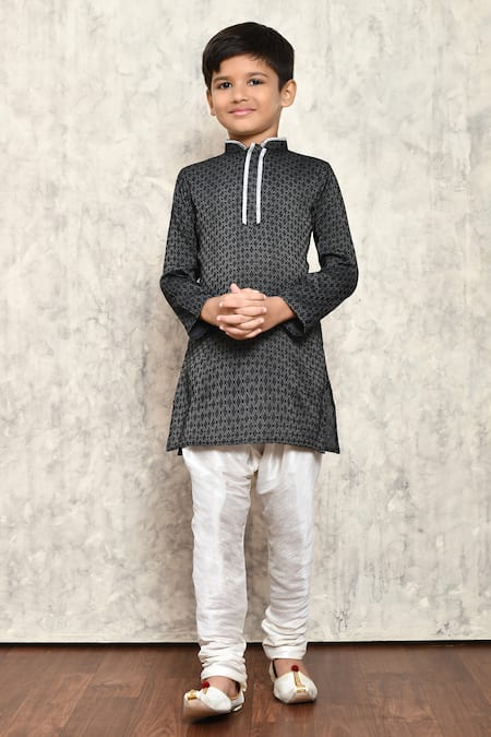 Buy_Petite Pomme_Black Jacquard, Cotton Embroidery Geometric Pattern Kurta Set _Online_at_Aza_Fashions