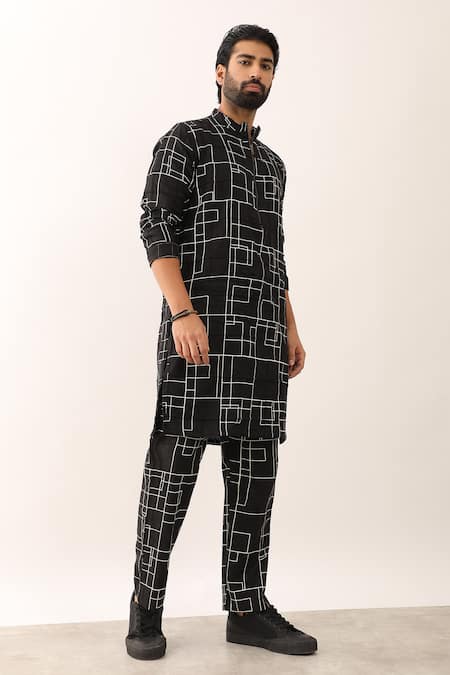 Black small doubt style kurta and trouser – Sameer Sain