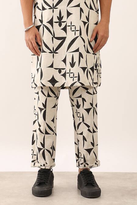 Son Of A Noble Snob Ivory 100% Linen Print Fleur Stencil Krish Kurta Set at Aza Fashions Son Of A Noble Snob_Ivory 100% Linen Print Fleur Stencil Krish Kurta Set _at_Aza_Fashions