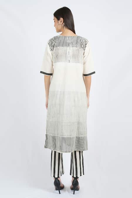 Shop_Banana Labs_White Cotton Round Neck Hand Block Print Kurta Pant Set _at_Aza_Fashions