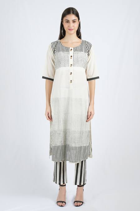 Banana Labs_White Cotton Round Neck Hand Block Print Kurta Pant Set _at_Aza_Fashions