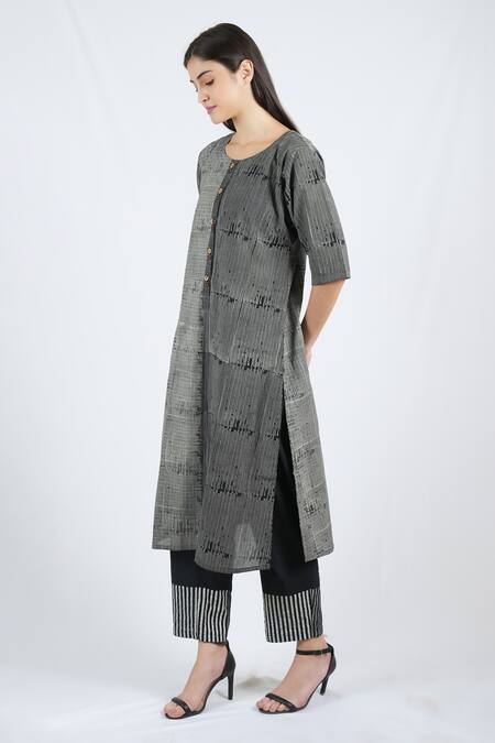 Shop_Banana Labs_Black Cotton Round Neck Hand Block Print Kurta Set _Online_at_Aza_Fashions