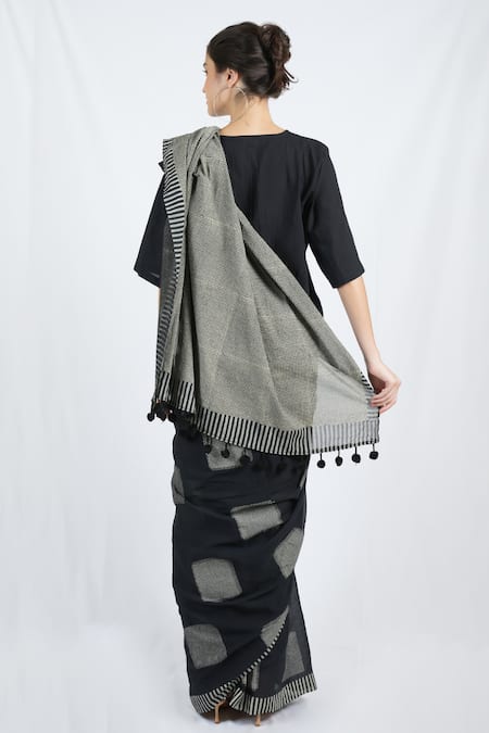 Banana Labs Space Box Print Saree With Crop Top 