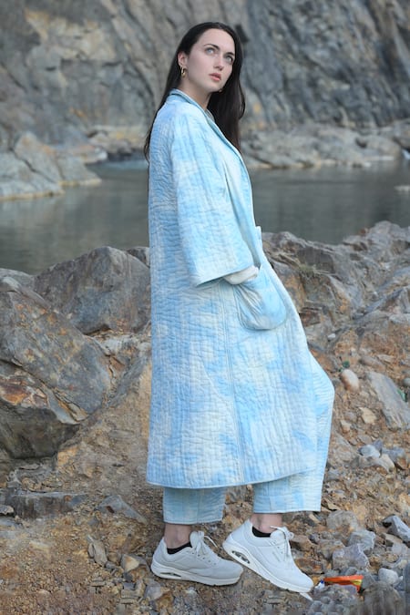 RAAS LIFE_Blue Cotton Collared Himani Ben Tie-dye Pattern Trench Coat _Online_at_Aza_Fashions