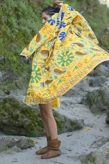 Buy_RAAS LIFE_Yellow Cotton Embroidery Round Neck Kodiyar Ben Suzani Jacket _Online_at_Aza_Fashions