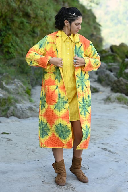 Buy_RAAS LIFE_Yellow Cotton Collared Koki Ben Tie-dye Pattern Trench Coat _Online_at_Aza_Fashions