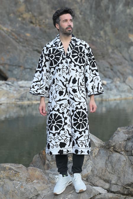 RAAS LIFE Black Handloom Cotton Embroidery Chakri Ben Handwoven Suzani Trench Jacket 