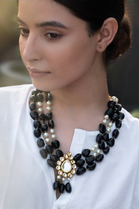 Buy_Do Taara_Black Natural Stone Embellished Pendant Layered Necklace _Online_at_Aza_Fashions
