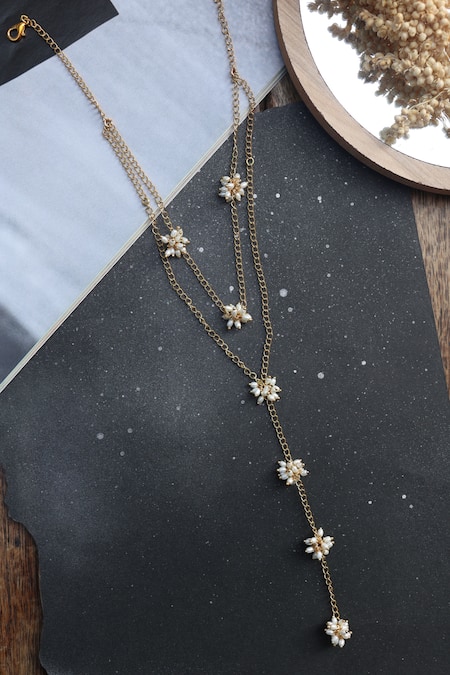 Do Taara Shell Pearl Embellished Chain Pendant Necklace