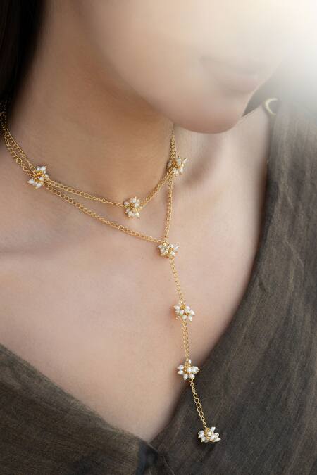 Shop_Do Taara_Gold Plated Shell Pearl Embellished Chain Pendant Necklace _Online_at_Aza_Fashions