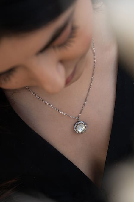 Do Taara Silver Plated Polki Encrusted Pendant Necklace Online at Aza Fashions Do Taara_Silver Plated Polki Encrusted Pendant Necklace _Online_at_Aza_Fashions