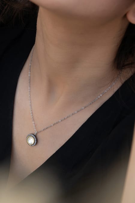 Buy Do Taara Silver Plated Polki Encrusted Pendant Necklace Online at Aza Fashions Buy_Do Taara_Silver Plated Polki Encrusted Pendant Necklace _Online_at_Aza_Fashions