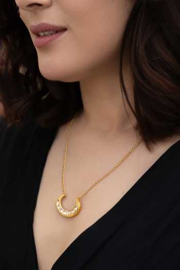 Buy Do Taara Gold Plated Crescent Kundan Embellished Pendant Necklace Online at Aza Fashions Buy_Do Taara_Gold Plated Crescent Kundan Embellished Pendant Necklace _Online_at_Aza_Fashions