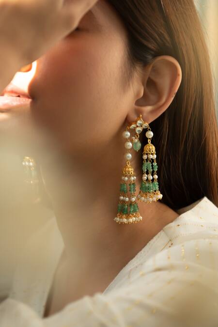 Do Taara_Green Onyx Stones Embellished Kundan Jhumka Earrings _Online_at_Aza_Fashions