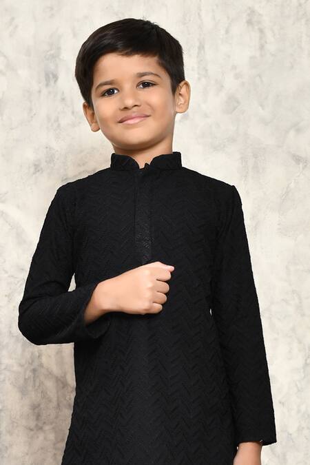 Buy_Samyukta Singhania_Black Cotton Embroidery Chevron Schiffli Kurta _Online_at_Aza_Fashions