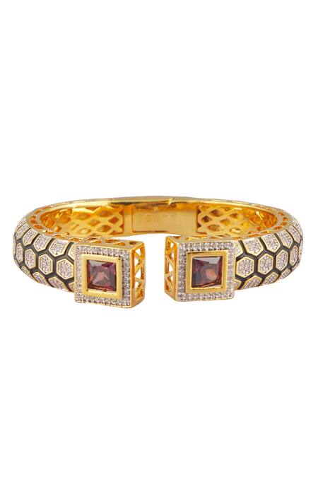 Buy Vivinia By Vidhi Mehra Gold Plated Imitation Diamonds Kundan Studded Enamelled Kada Online at Aza Fashions Buy_Vivinia By Vidhi Mehra_Gold Plated Imitation Diamonds Kundan Studded Enamelled Kada _Online_at_Aza_Fashions