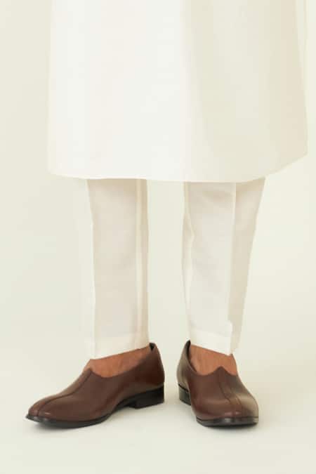 Roohbyridhimaa Ivory Chanderi Silk Embroidery Pastel Resham Bundi Online at Aza Fashions Roohbyridhimaa_Ivory Chanderi Silk Embroidery Pastel Resham Bundi _Online_at_Aza_Fashions