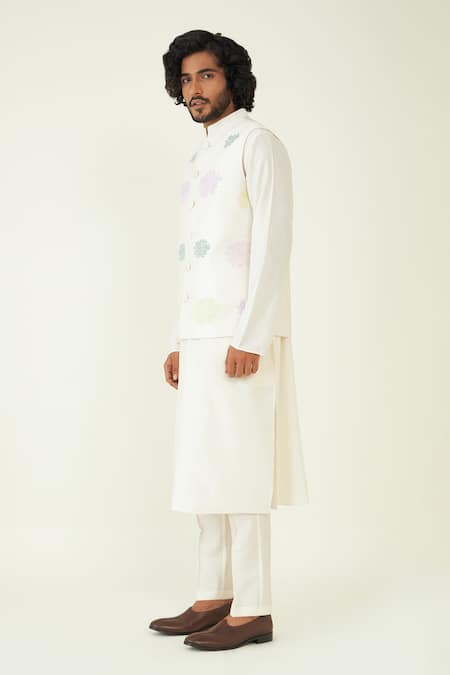 Buy Roohbyridhimaa Ivory Chanderi Silk Embroidery Pastel Resham Bundi Online at Aza Fashions Buy_Roohbyridhimaa_Ivory Chanderi Silk Embroidery Pastel Resham Bundi _Online_at_Aza_Fashions