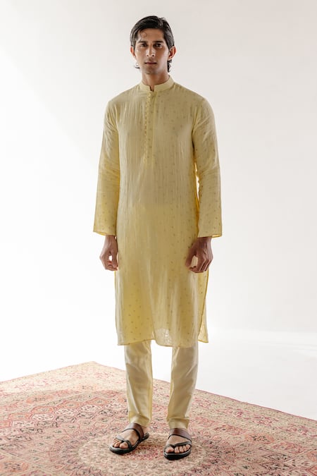 Buy_Roohbyridhimaa_Yellow Cotton, Silk Embroidery Nafs Floral Motif Kurta Set _Online_at_Aza_Fashions