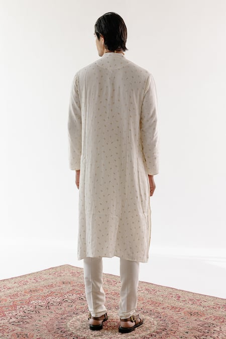 Roohbyridhimaa Raabta Floral Pattern Kurta Set 