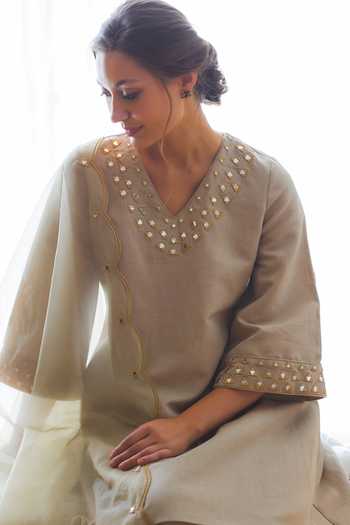 Roohbyridhimaa Meher Linen Mirror Embroidered Kurta Set 