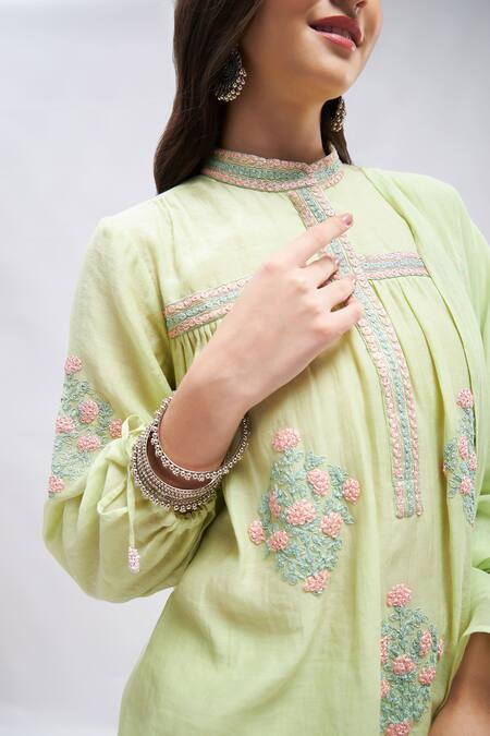 Buy Roohbyridhimaa Green Silk, Cotton Embroidery Collared Pista Resham Kurta Set Online at Aza Fashions Buy_Roohbyridhimaa_Green Silk, Cotton Embroidery Collared Pista Resham Kurta Set _Online_at_Aza_Fashions