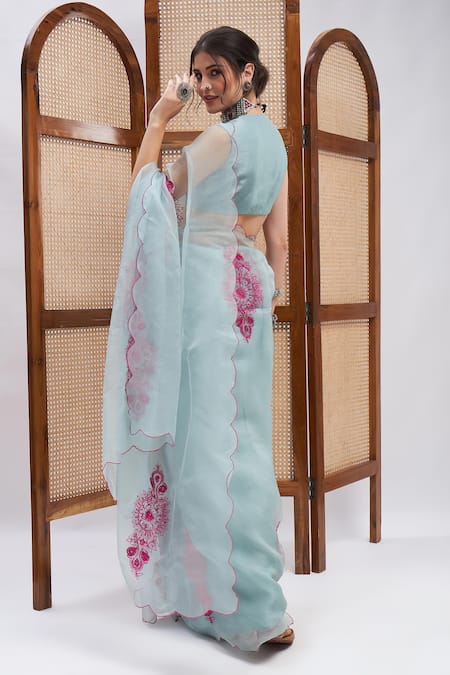 Roohbyridhimaa Pardarshi Resham Embroidered Saree With Unstitched Blouse Piece 