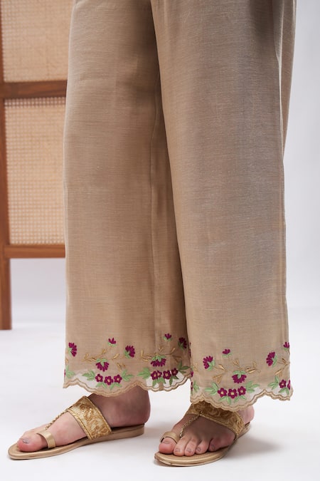 Roohbyridhimaa_Gold Organza, Silk, Chanderi Embroidery V-neck Sharar Resham Border Kurta Set _Online_at_Aza_Fashions