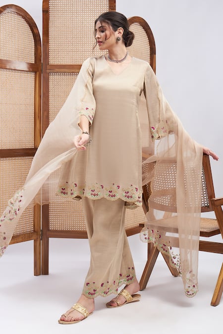 Roohbyridhimaa Sharar Resham Border Embroidered Kurta Set 