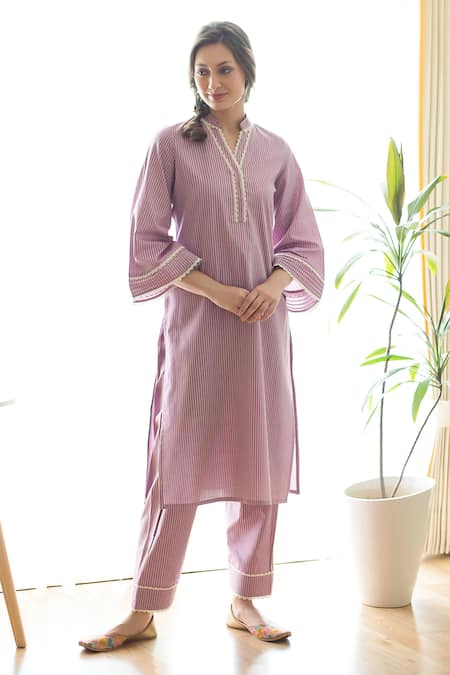 RoohbyRidhimaa Purple Luxurious Pure Cotton Printed Stripe Mandarin Hayat Kurta And Pant Set 