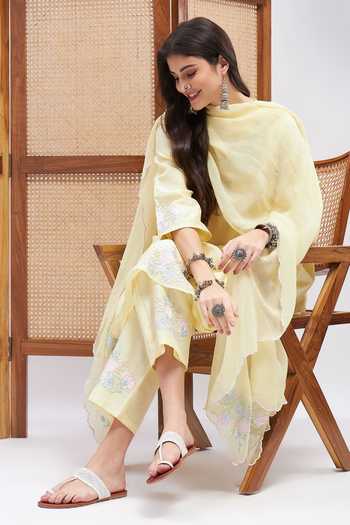 Roohbyridhimaa Yellow Organza, Cotton, Silk Embroidery V-neck Humdam Floral Kurta Set at Aza Fashions Roohbyridhimaa_Yellow Organza, Cotton, Silk Embroidery V-neck Humdam Floral Kurta Set _at_Aza_Fashions