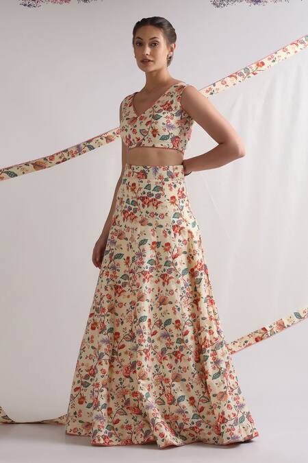 Roohbyridhimaa Beige Silk, Organza, Cotton Embroidery V-neck Inaayat Floral Print Lehenga Set Online at Aza Fashions Roohbyridhimaa_Beige Silk, Organza, Cotton Embroidery V-neck Inaayat Floral Print Lehenga Set _Online_at_Aza_Fashions
