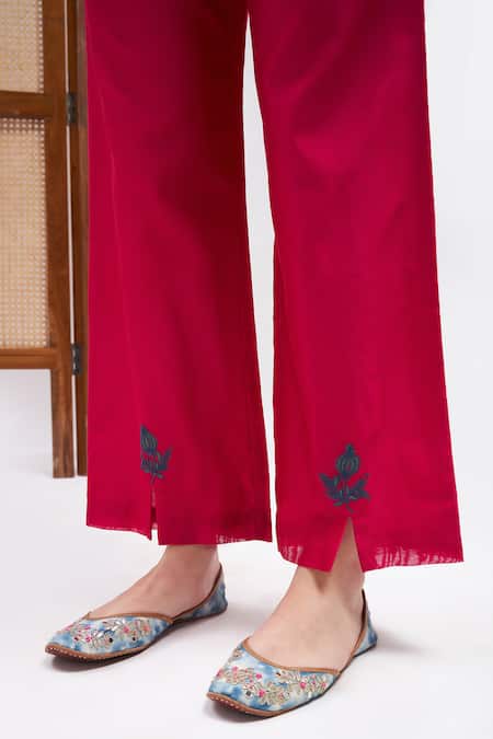 Roohbyridhimaa_Magenta Silk, Chanderi Embroidery Round Neck Khwabeeda Kurta Set _Online_at_Aza_Fashions