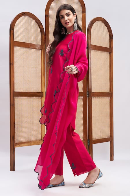 Buy_Roohbyridhimaa_Magenta Silk, Chanderi Embroidery Round Neck Khwabeeda Kurta Set _Online_at_Aza_Fashions