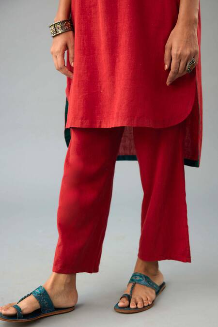 Shop Kora Red Handloom Cotton, Silk Embroidery Mandarin Collar Kurta Set With Scarf Online at Aza Fashions Shop_Kora_Red Handloom Cotton, Silk Embroidery Mandarin Collar Kurta Set With Scarf _Online_at_Aza_Fashions